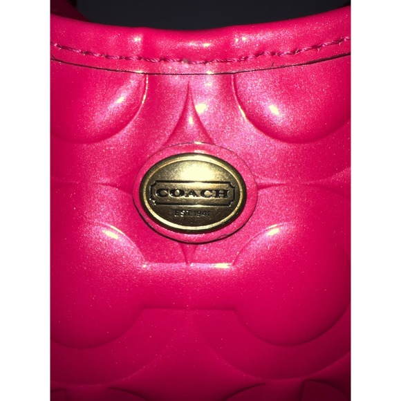 Sale !! Hot Pink Coach Peyton Embossed Leather Tote Bag - Picture 7 of 12